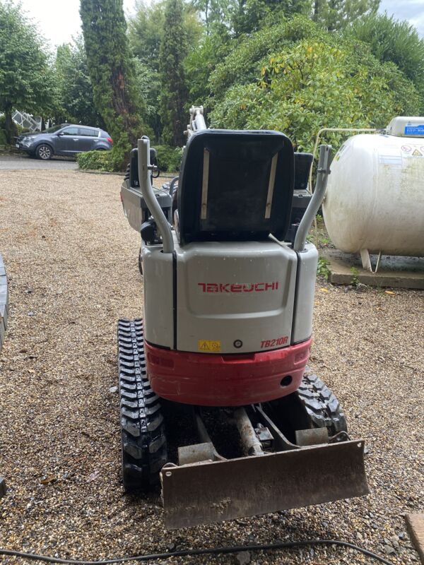 Gummiketten 180x72x40K für Takeuchi TB210R